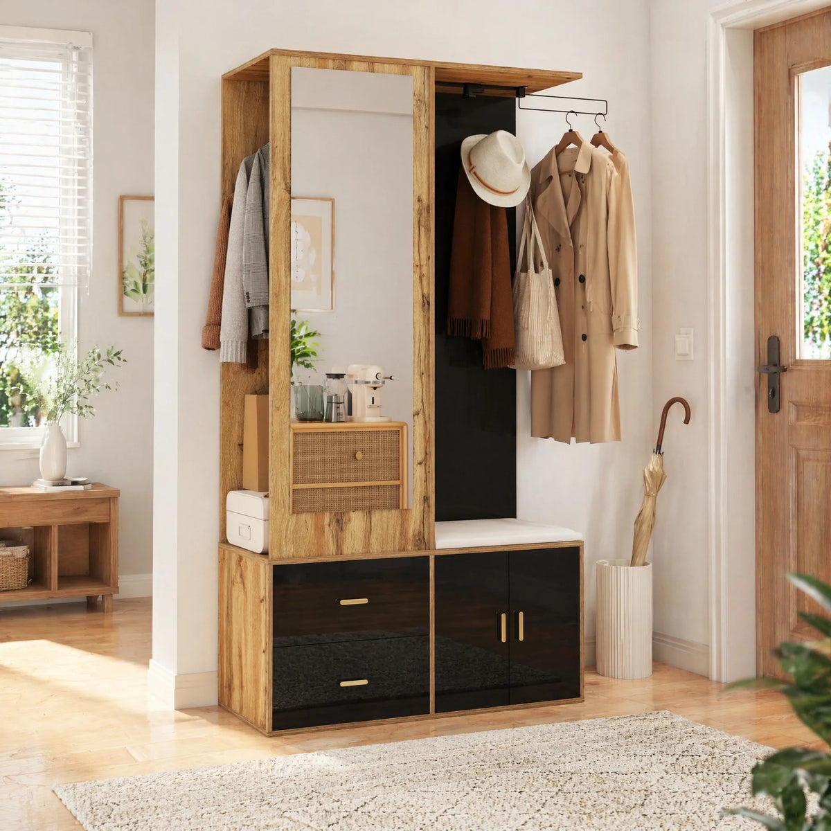 Porte-manteau compact noir et bois - ambiance 1